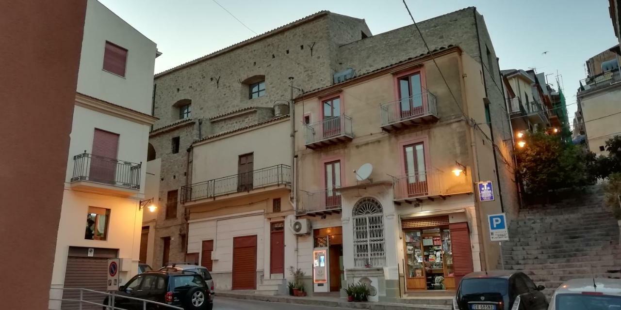 Chiaramonte 20 Hotel Caccamo Exterior photo